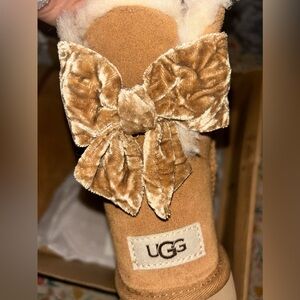 Brand new Ugg beige boots 👢